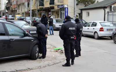 Специализирана полицейска акция се провежда в Бургас По предварителна информация