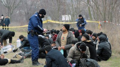 Мигрантският поток през България към Сърбия се увеличава сериозно Това потвърждават