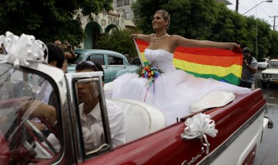 В Куба гласуваха в подкрепа на еднополовите бракове