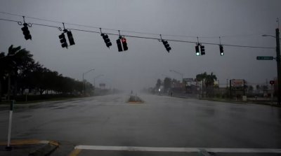 Най малко 33 ма души загинаха от урагана Иън  който удари Флорида със