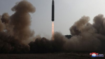 Северна Корея е изстреляла балистична ракета край източното си крайбрежие  съобщава