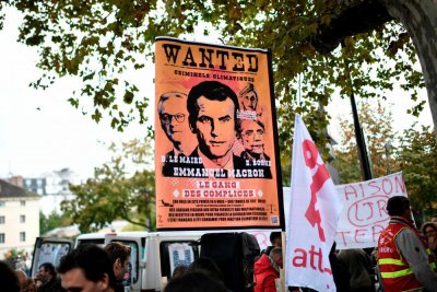 Френският президент Еманюел Макрон реши да не настоява за повишаване