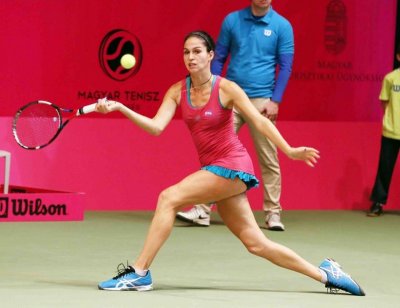 Изабелла Шиникова отпадна в първия кръг на квалификациите на турнира