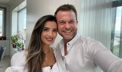 Ненчо Балабанов вдигна сватба на морето С щастливото събитие се