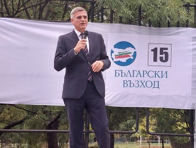 Лидерът на Български възход Стефан Янев коментира пред БНР че