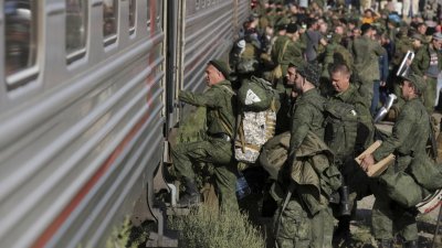 Повече от 200 000 души са били призовани в руската армия