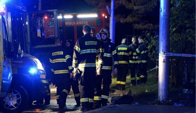 Четирима загинаха, пометени от кола на автобусна спирка в Братислава