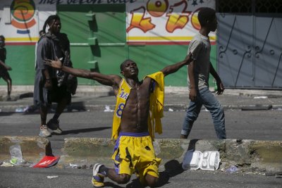 Министър председателят на Хаити Ариел Анри призова в сряда международната общност да
