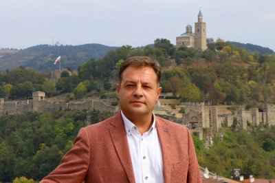 Навръх рождения си ден кметът на Велико Търново Даниел Панов