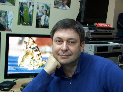 Освободиха от ареста украинския журналист Кирил Вишински