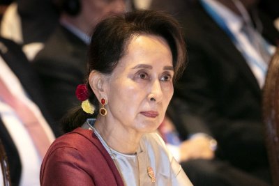 Осъдиха бившия лидер на Мианма на още 6 г. затвор