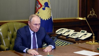 Руският президент Владимир Путин предупреди Киев че ако украинските власти се опитат