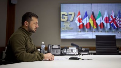 Украинският президент Володомир Зеленски заяви пред лидерите на Г 7  че Владимир Путин все още притежава средства