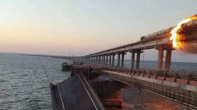 Експлозията на Кримския мост отслабва силата на Русия