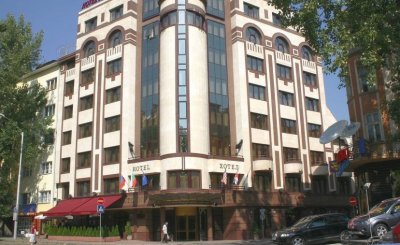 Хотелиери искат държавата да поеме част от сметките им за ток