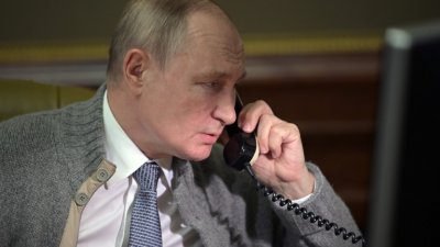 Путин може да спре войната с един телефонен разговор? 