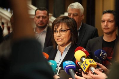 Шефката на БСП Корнелия Нинова събра част от парламентарно представените