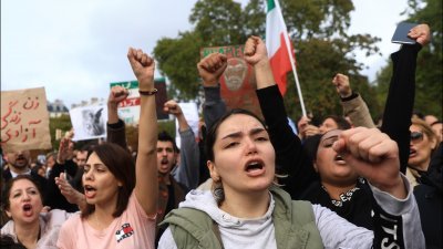 Най-малко 28 деца са убити при протестите в Иран