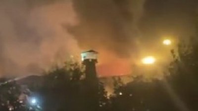 Огромен пожар в ирански затвор
