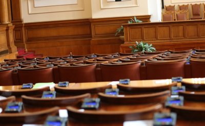 Точно 30 са редовните пленарни дни до края на годината