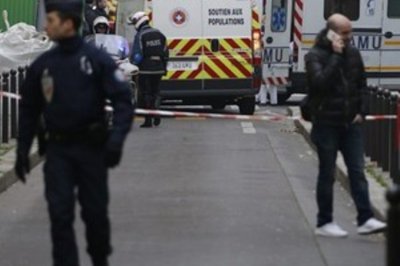 Кошмар в Париж: Откриха мъртво 12-годишно дете в куфар 