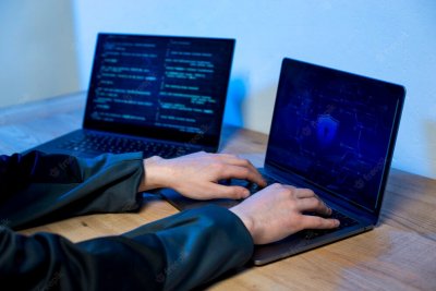 Очаква се България да поиска екстрадицията на хакера който през