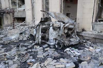 Обстрел порази сградата на градската администрация в Донецк