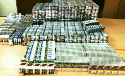 Митничари на Летище Варна откриха рекордно количество 2676 кутии цигари
