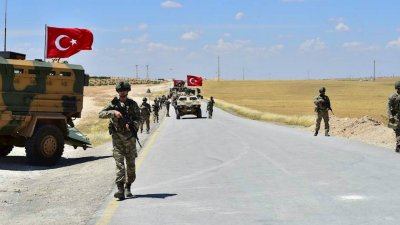 Турция отрича да използва химически оръжия в Северен Ирак