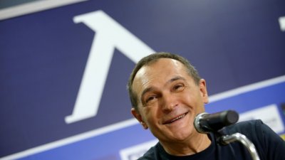 Черепа честити новия парламент от Дубай