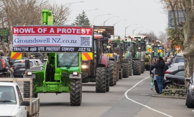 Фермери в Нова Зеландия се събраха в градове в цялата