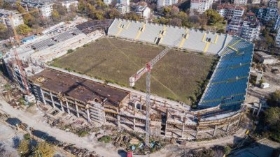 Община Пловдив тегли кредит от 24 млн. за стадионите на Локо и Ботев