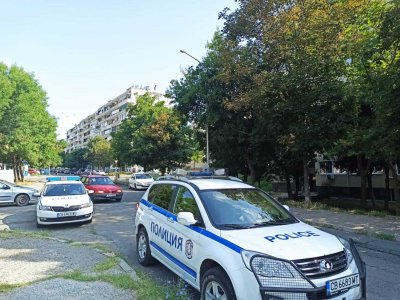 Куриоз: Дядо скочи от 6-ия етаж в Бургас, но падна върху климатика на 5-ия