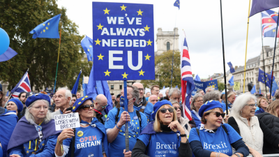 Хиляди в Лондон поискаха Великобритания да се върне в Европейския съюз