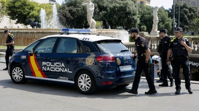 Испанската полиция откри новородено бебе отвлечено от болница в Билбао часове