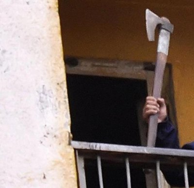 85 годишен мъж от плевенското село Славовица е счупил с брадва