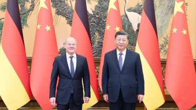 Шолц поиска от Китай да повлияе на Путин за край на войната 
