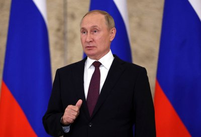 Руският президент Владимир Путин призова цивилните в окупираната украинска област Херсон да