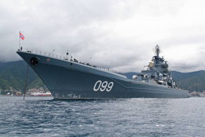 Русия активизира ядрения си крайцер "Петър Велики"