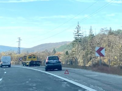 Две катастрофи блокираха автомагистрала Хемус видя репортер на Lupa bg