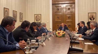 Президентът Румен Радев прие ръководствата на двата най големи синдиката у
