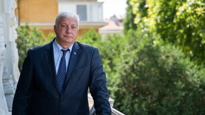 Кметът на Пловдив: Нямаме пари да довършим "Колежа"