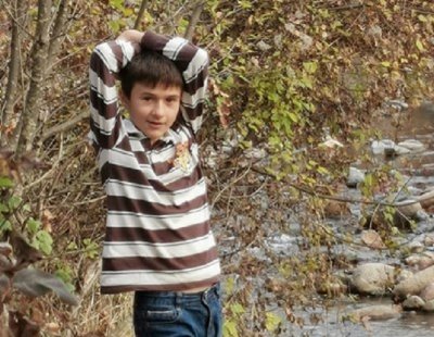 Малтретиране мизерия унижение връзване за леглото и накрая жалка и