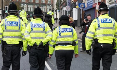 Британската полиция издаде заповед за арест на 16 годишно момче издирвано