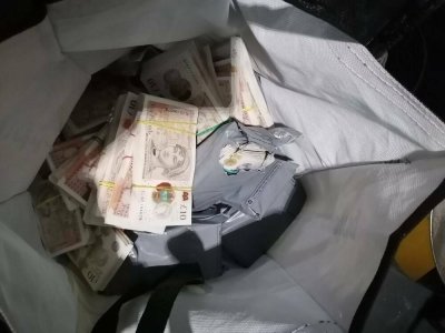 Митнически служители от МП Гюешево откриха недекларирана валута с обща