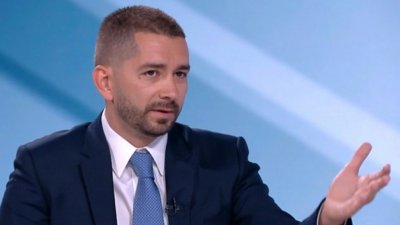 Политологът Слави Василев изказа мнение в ефира на БНР че