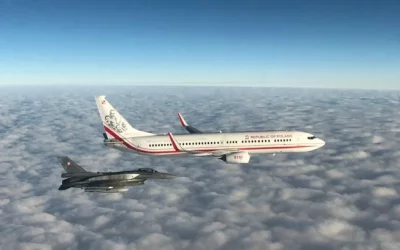 Изтребители ескортираха самолета на Полша за Катар 