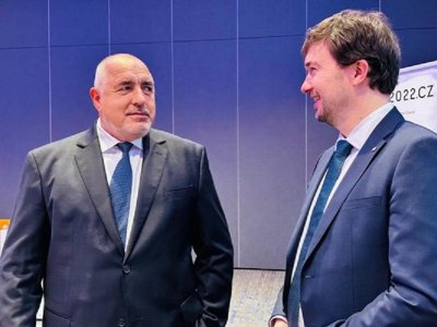 Борисов обсъжда кабинета с посланиците от ЕС