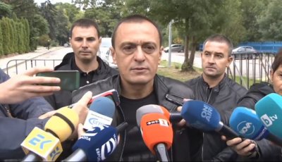 Шефът на СДВР: Трима са ранените полицаи при сблъсъка с каналджията 