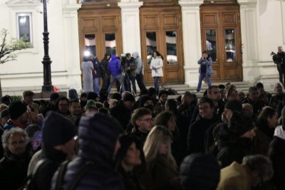 Протест срещу хартиената бюлетина пред НС